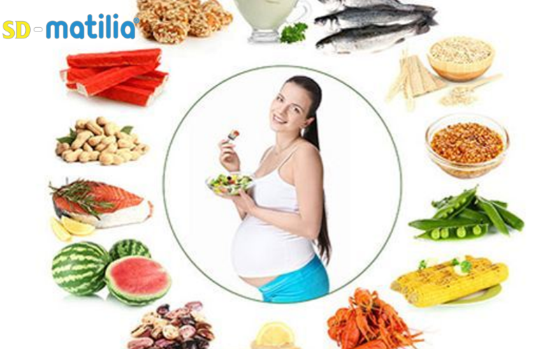 Mẹ bầu nên ăn đa dạng các chất và giữ tinh thần lạc quan cho thai kỳ khỏe mạnh